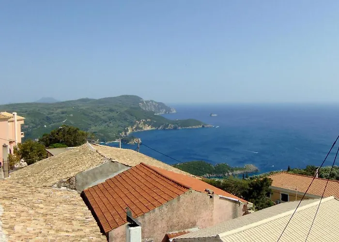 Lakones View House